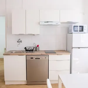 https://latitude-appartement-proche-notre-dame-de-la-garde.fr-provencehotel.com