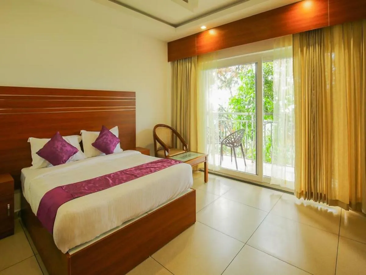 Hotel The Lake View Munnar
